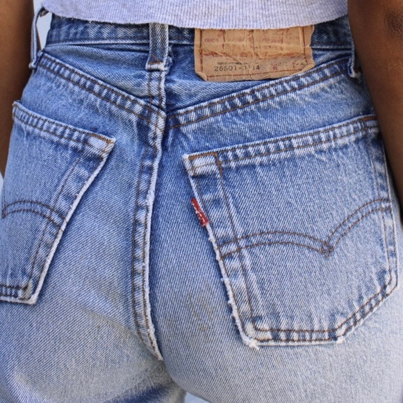 Levi's Denim - Levi's Light Wash 501’s, Size 24W, 28L🔥